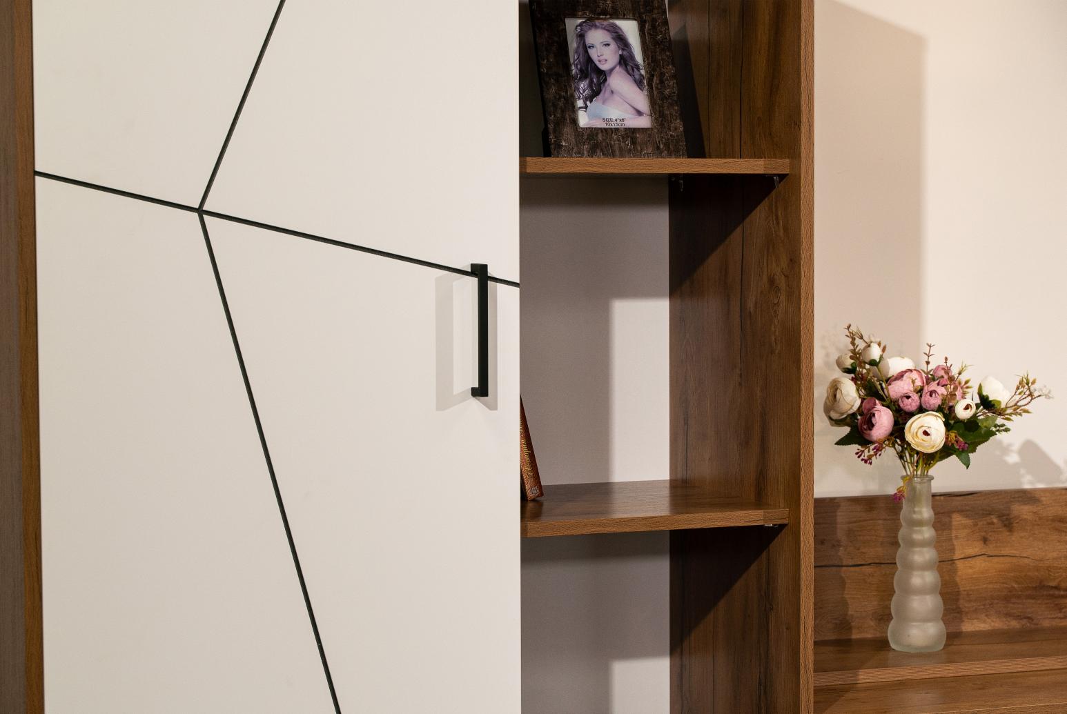 54.12 Шкаф для одежды "Гамма" (3-х дв.) Таксония/Белый