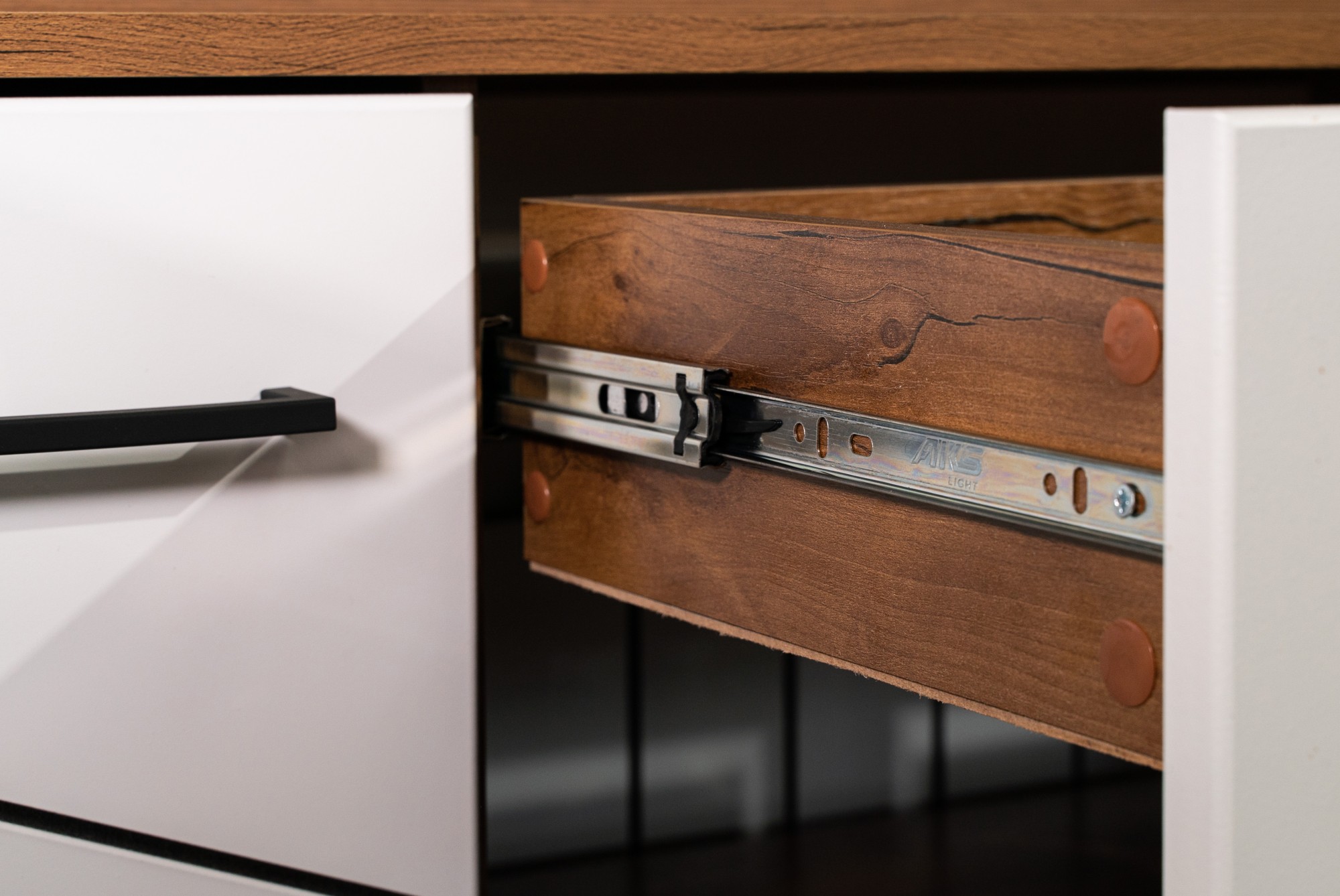 54.04 Тумба под ТВ "Гамма" (ш.1600) Таксония/Белый