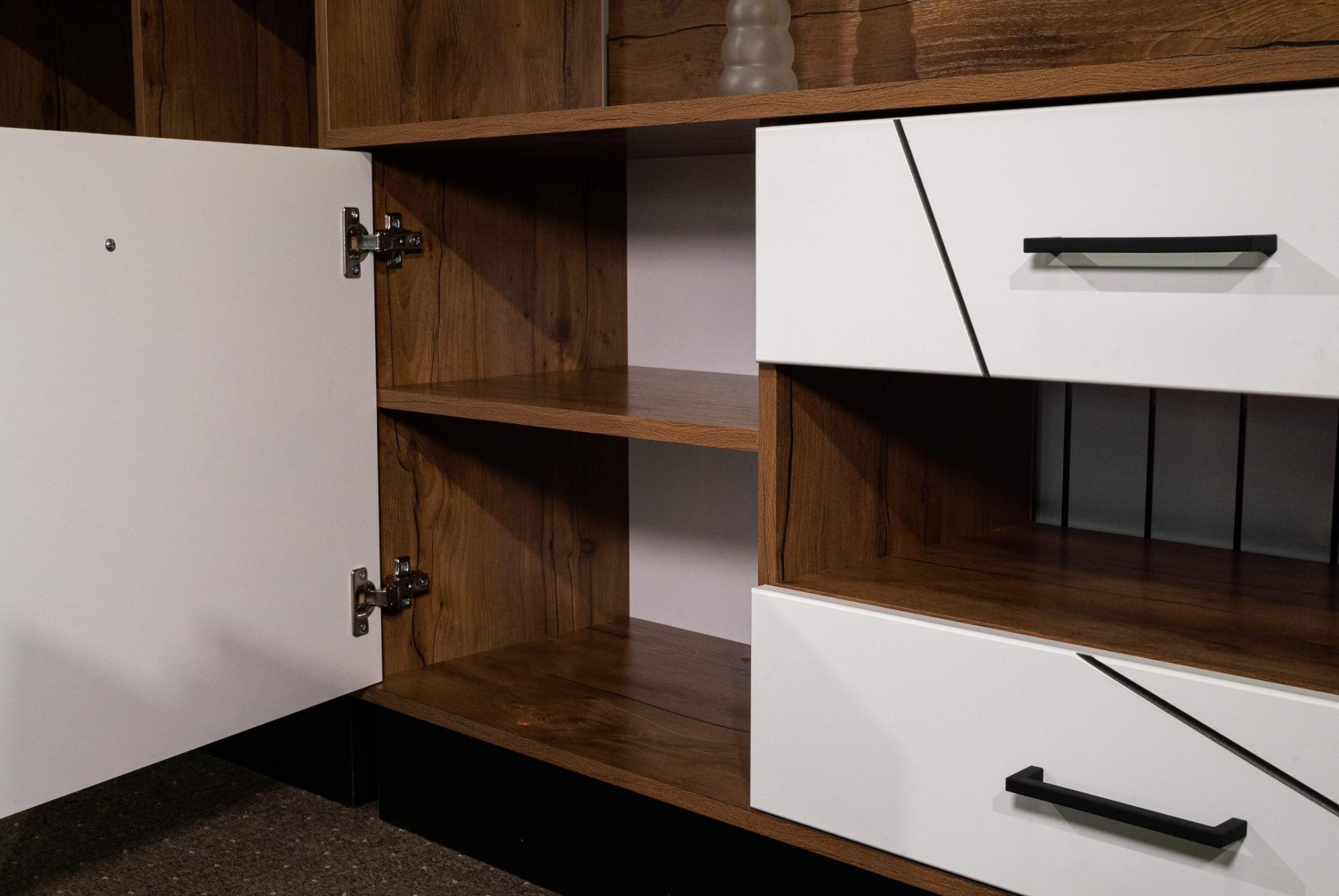 54.03 Шкаф для одежды "Гамма" (2-х дв.) Таксония/Белый